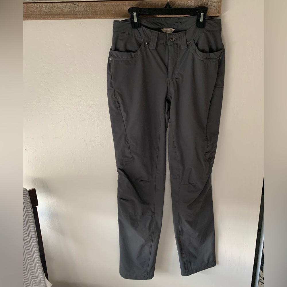 Duluth Flexpedition women’s size 4x31